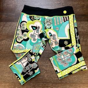 Trina Turk black green white athletic recreation cropped leggings size xs